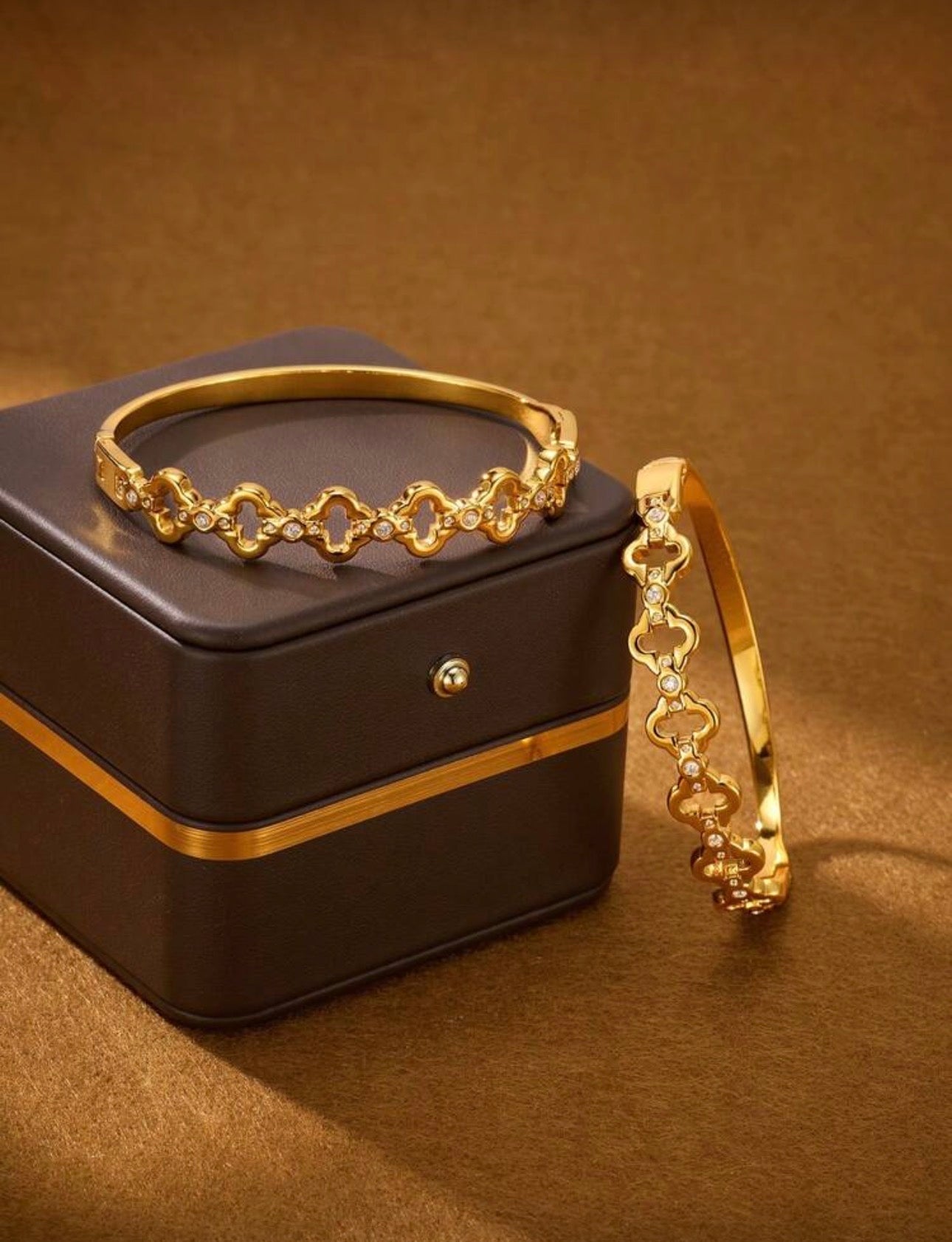 18K gold stainless steel bracelet waterproof ￼