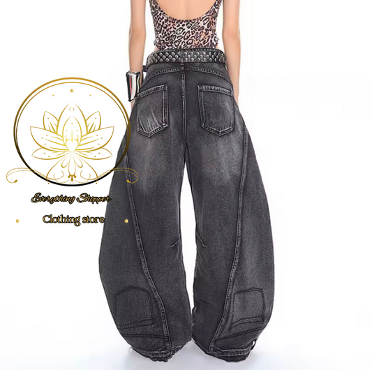 Black, utility streetwear, cargo vibe edition